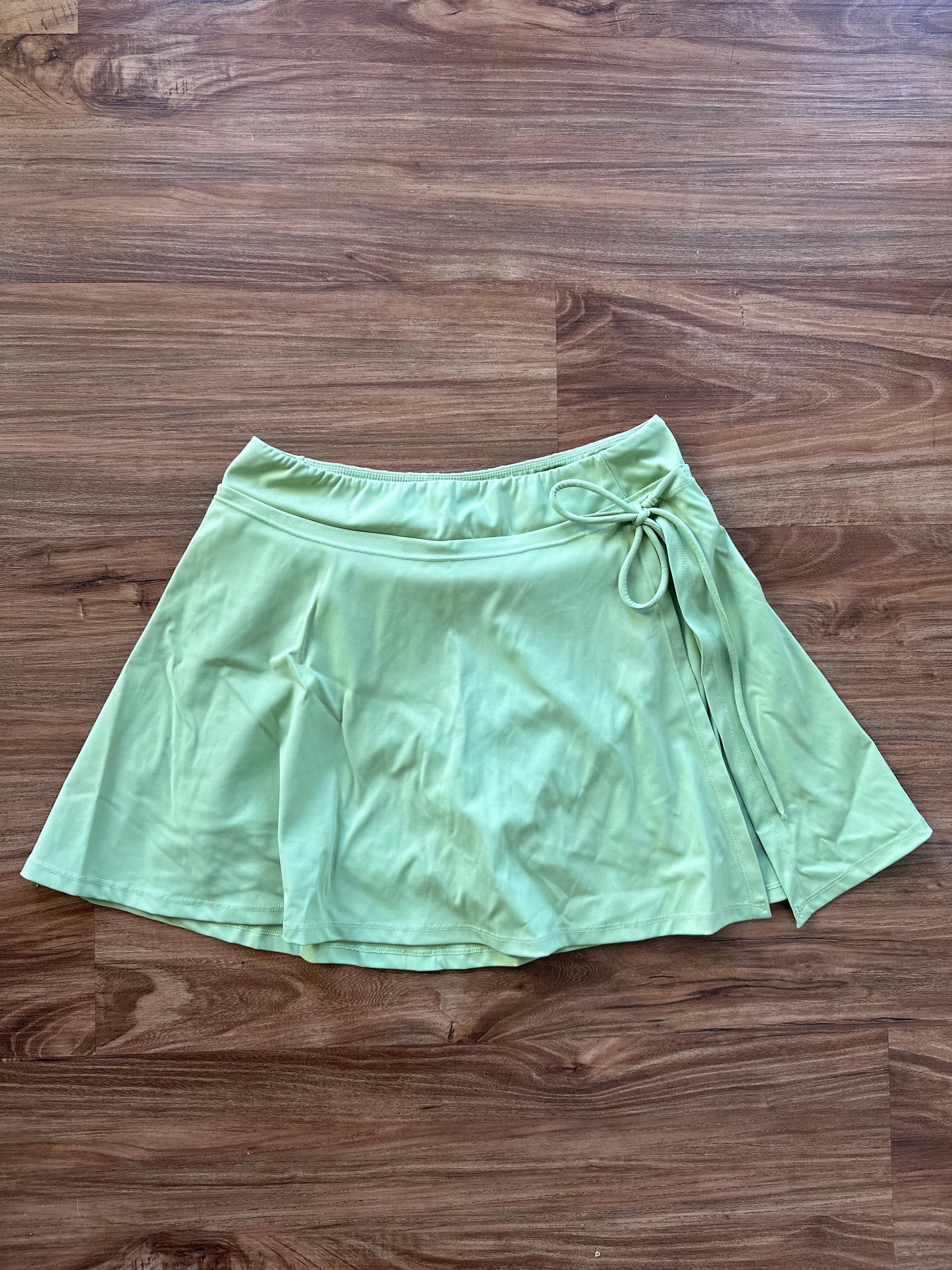 2000s green open tie skort