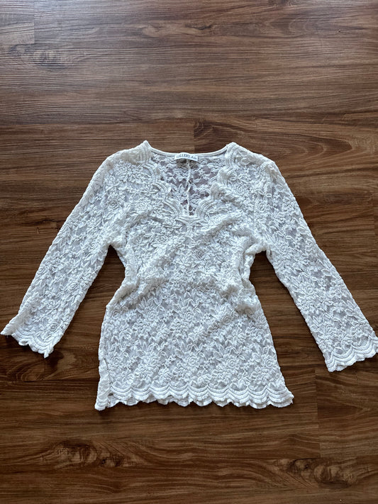 2000a White lace sheer top