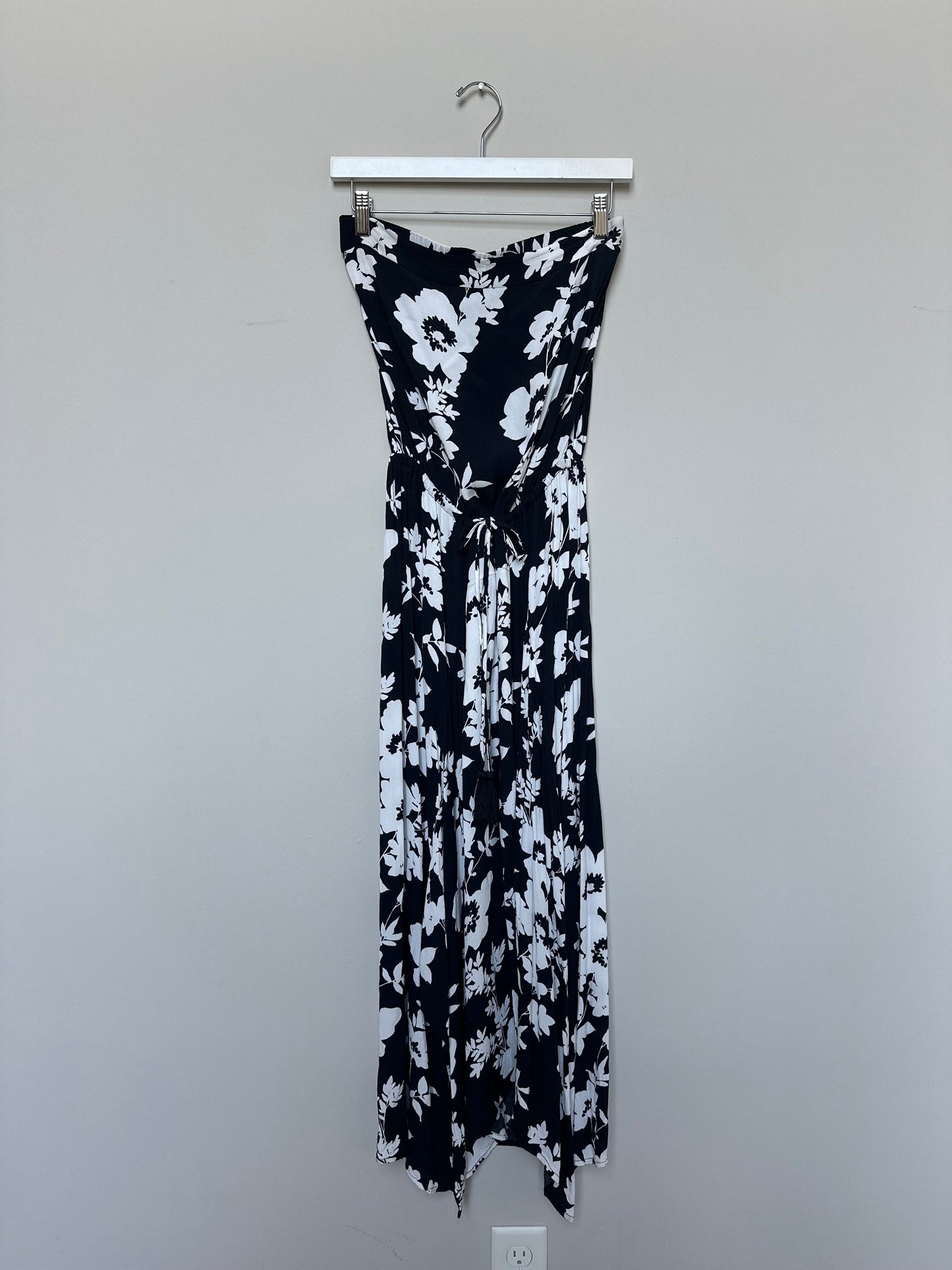 Vintage 2000s black floral tube dress