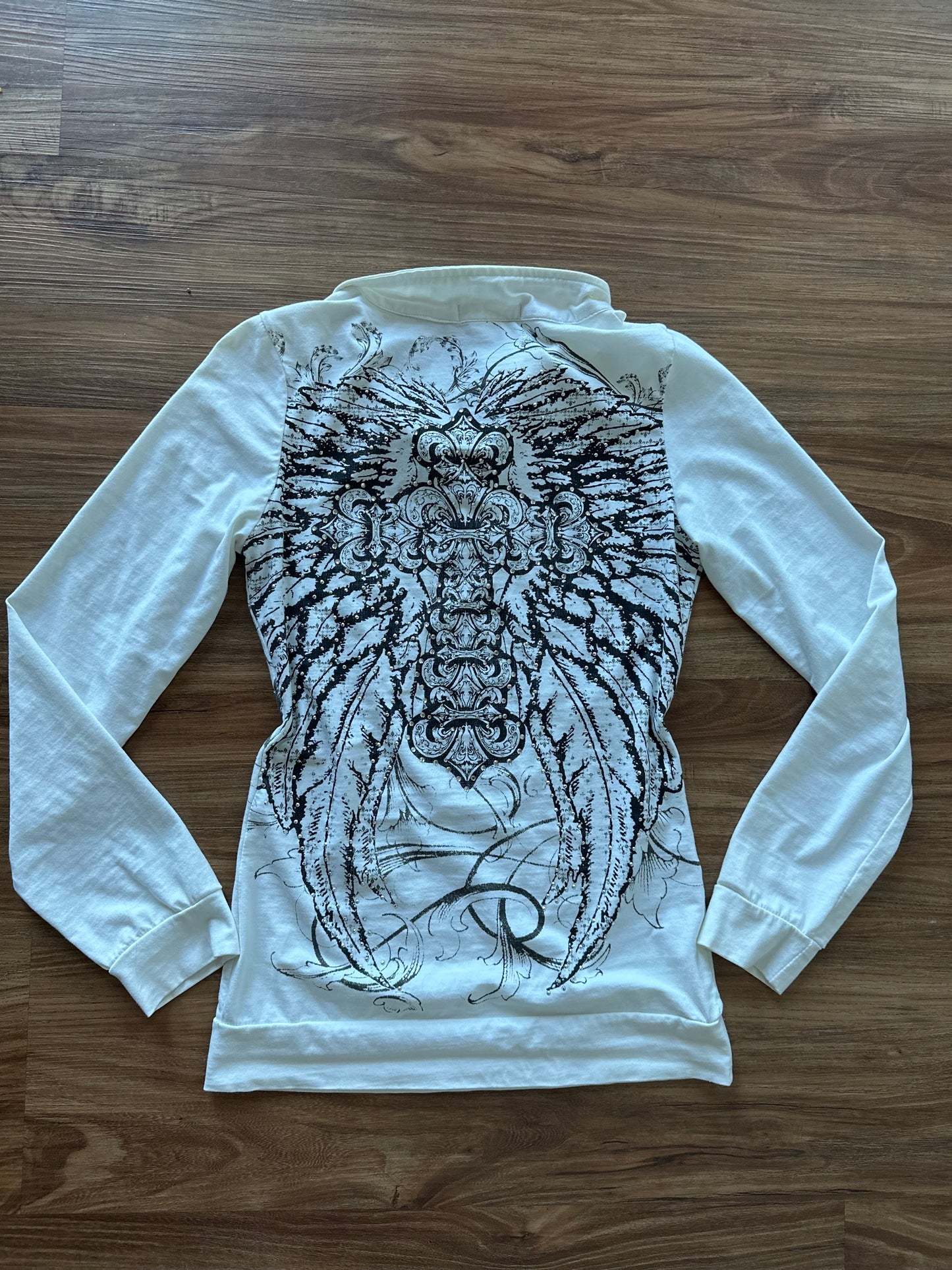 2000 white grunge graphic front and back long sleeve