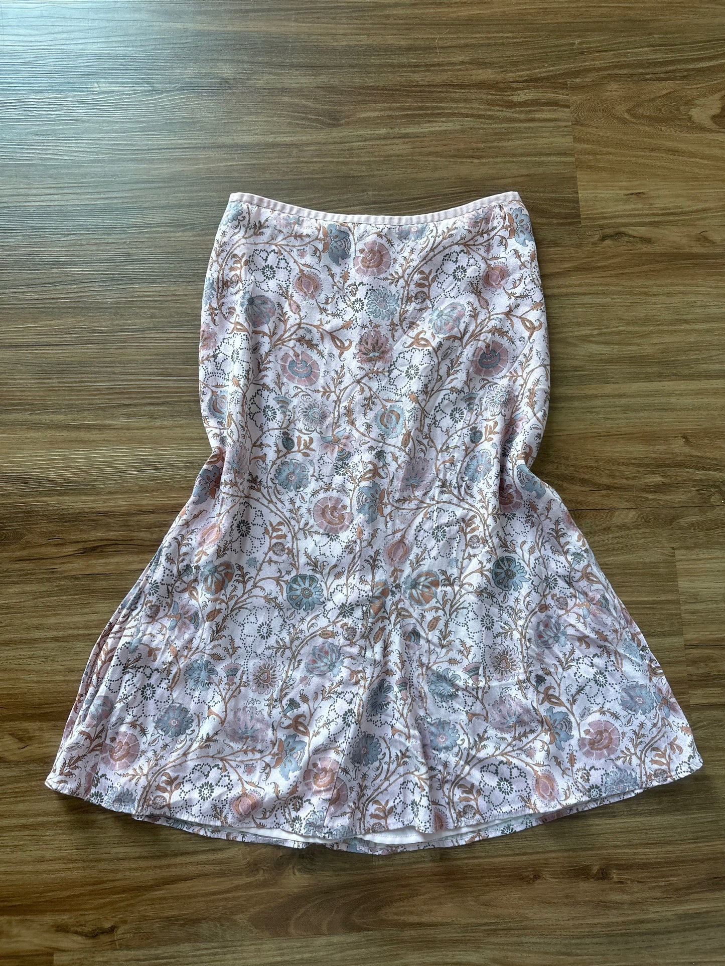 Vintage 2000s light pink with multi floral midi skirt