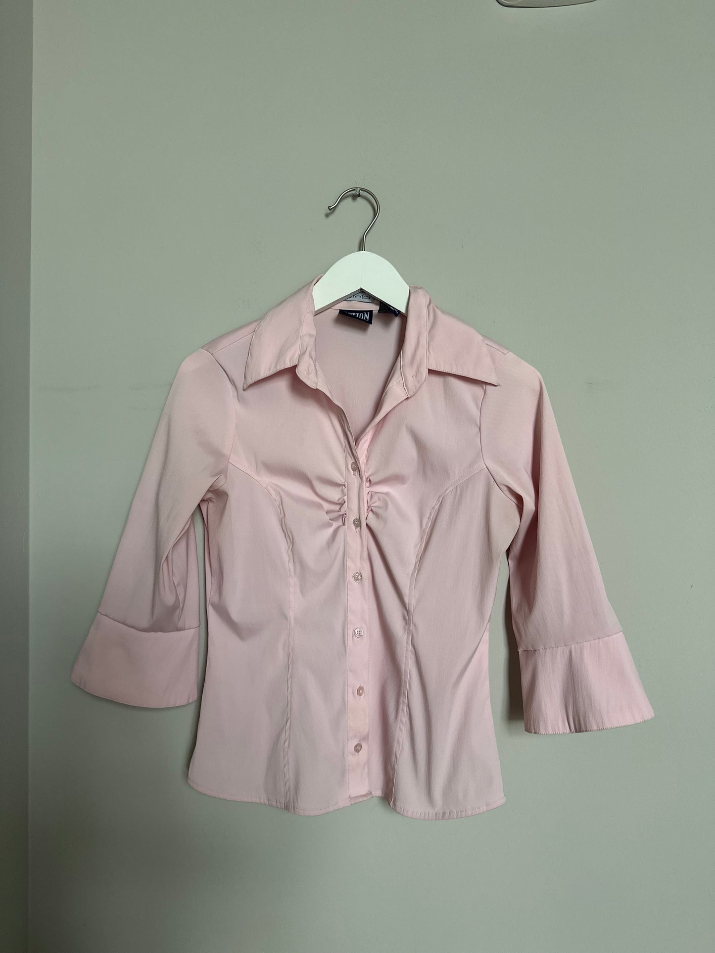 Vintage 2000s baby pink button up 3/4 sleeve top