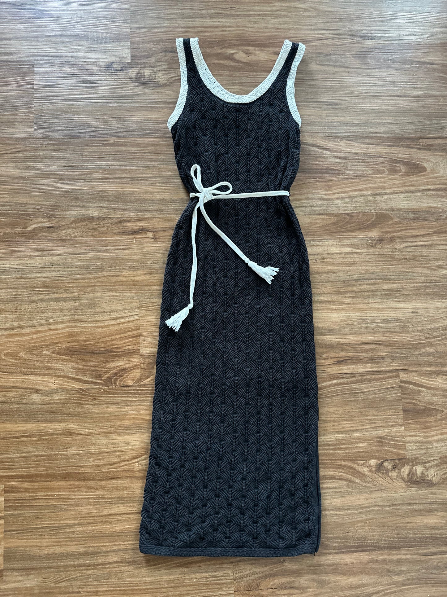 2000s maxi black/white yarn dress