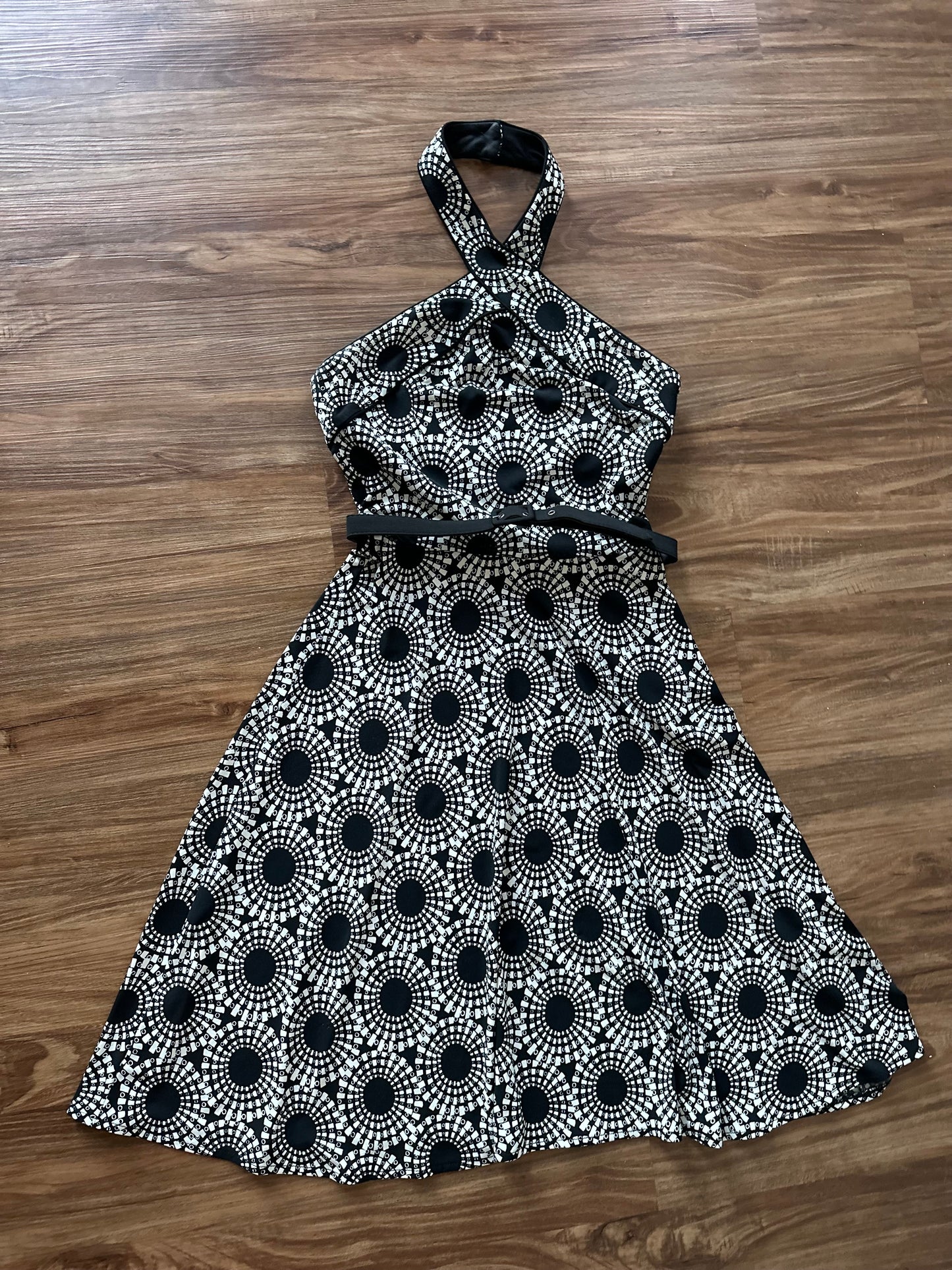 Vintage 90s black/white printed halter belted dress