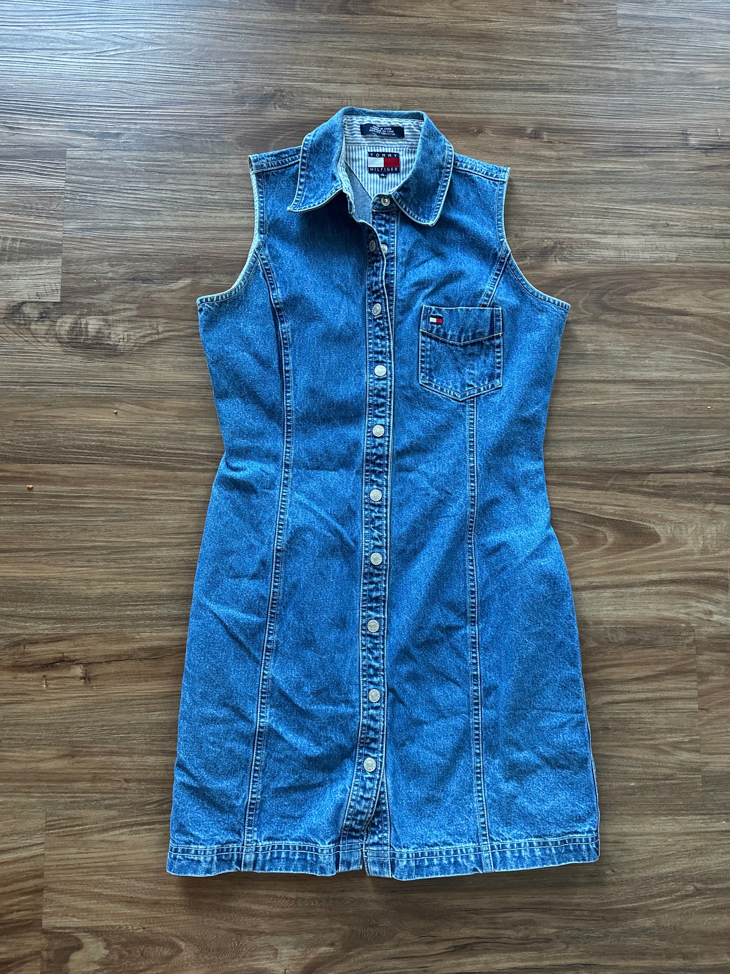 2000s Tommy Hilfiger denim button up dress