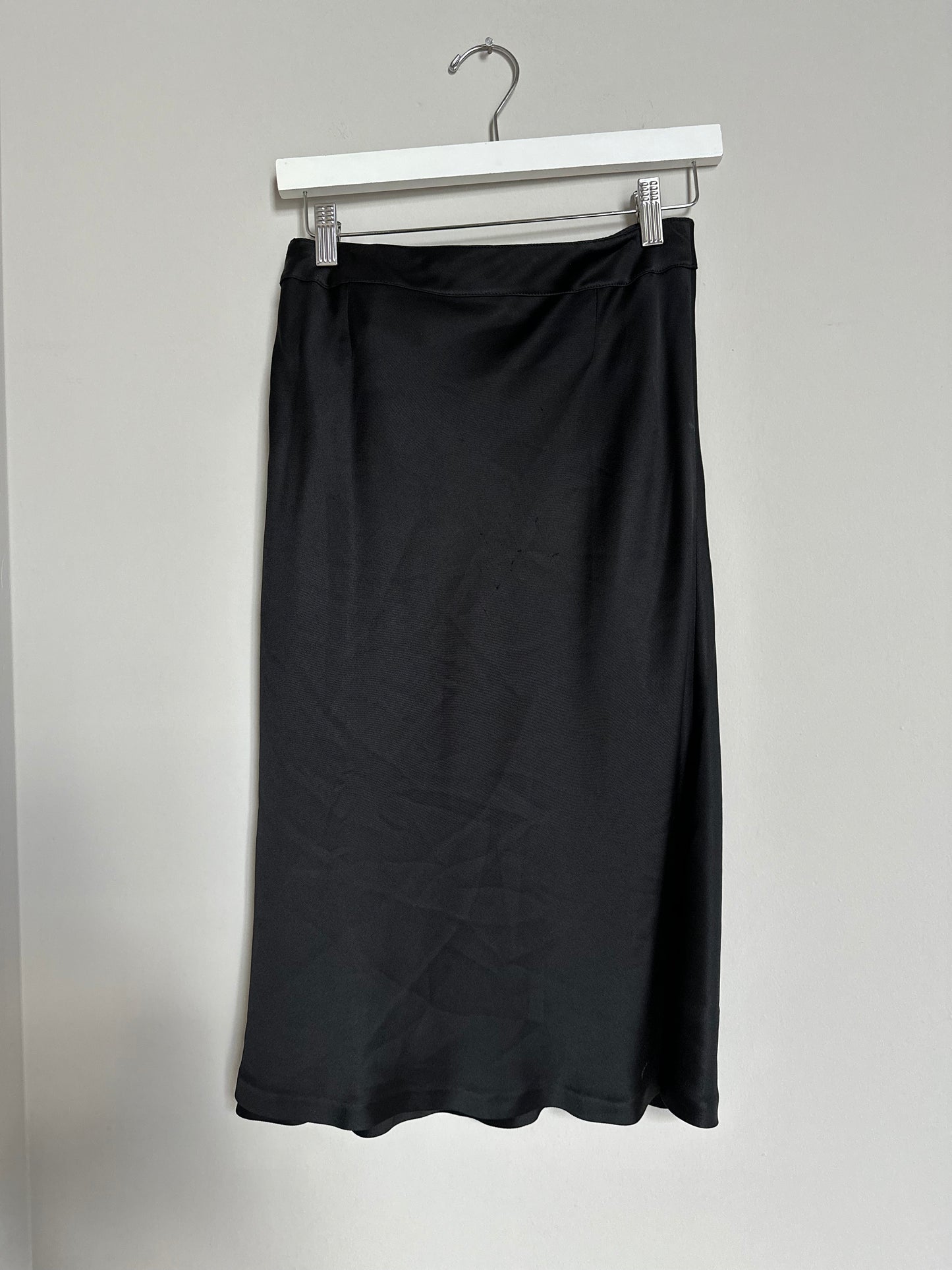 2000s black satin belted midi skirt