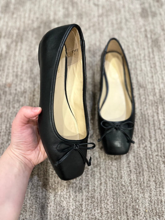 Vintage 2000s black ballet flats